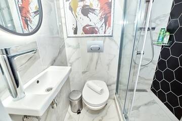 Фото номера Окно в Европу Гостиница Elegant Aparts г. Санкт-Петербург 4