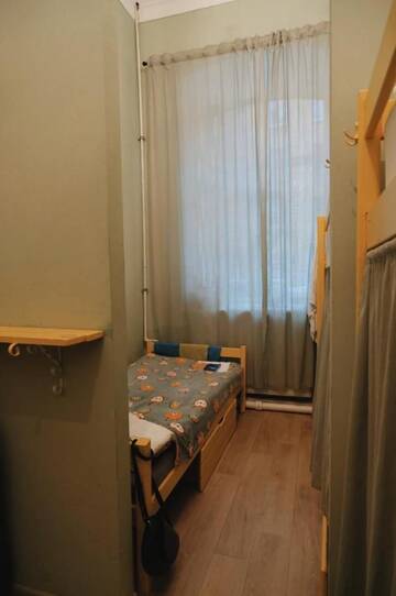 Фото номера Односпальная кровать в общем номере для женщин Хостел Чехов Хостел г. Санкт-Петербург 4