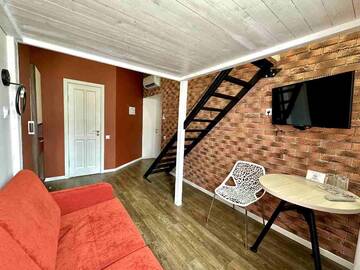 Фото номера Трехместный номер Отель Oversize Piter Hotel г. Санкт-Петербург 6