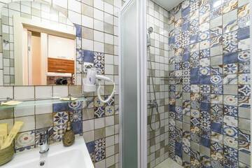 Фото номера Студия Стандарт с двумя односпальными/ одной двуспальной кроватью 3 Гостевой дом Кон-Тики на Стремянной г. Санкт-Петербург 8