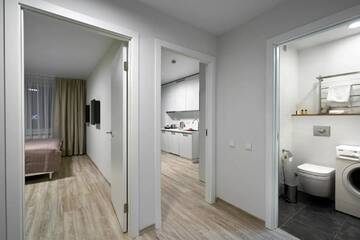 Фото номера Улучшенные апартаменты Отель Ramada Plaza by Wyndham Saint Petersburg г. Санкт-Петербург 8