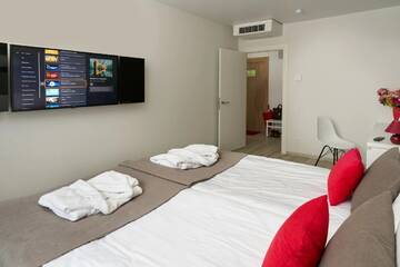 Фото номера Люкс Отель Ramada Plaza by Wyndham Saint Petersburg г. Санкт-Петербург 3