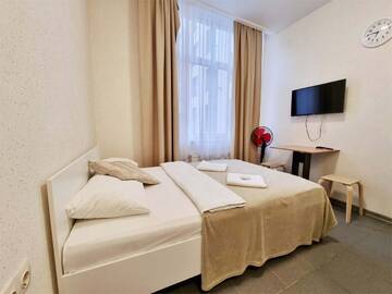 Фото номера Стандарт с одной двухспальной кроватью Отель Travel Hotels Neva u Moskovskogo Vokzala г. Санкт-Петербург 5