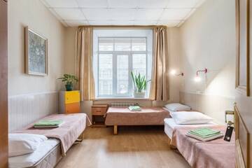 Фото номера Место в трехместном номере Хостел Метро-тур г. Санкт-Петербург 2