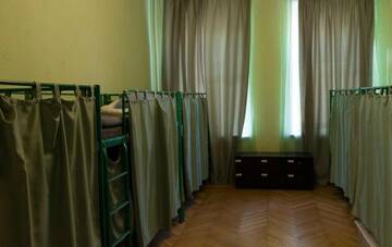 Фото номера Номер 6: место в 10-местном номере Хостел  Old Flat г. Санкт-Петербург 2