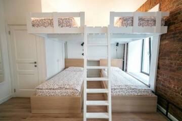 Фото номера Семейный номер Комфорт Хостел Bigland House г. Санкт-Петербург 4