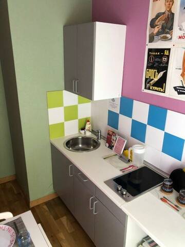 Фото номера Одноместная комната с собственной мини - кухней для 2 взрослых / Single or Twin room with private mini - kitchenette Апартаменты Итальянские комнаты и апартаменты Пио на Моховой г. Санкт-Петербург 3