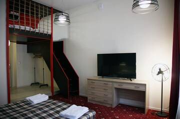 Фото номера Четырехместный номер Гостиница The RED by Center Hotels г. Санкт-Петербург 11