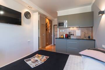 Фото номера Апартаменты-студио Апарт-отель Royal Capital Apartments г. Санкт-Петербург 9