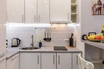 Фото номера Апартаменты-студио с гидромассажной ванной Апарт-отель Royal Capital Apartments г. Санкт-Петербург 11