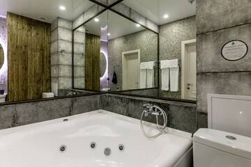 Фото номера Апартаменты-студио с гидромассажной ванной Апарт-отель Royal Capital Apartments г. Санкт-Петербург 15