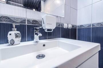Фото номера Полулюкс Гостиница SuperHostel на Восстания 35 г. Санкт-Петербург 3