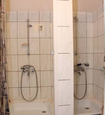 Фото номера Кровать в шестиместном номере Хостел  Мама г. Санкт-Петербург 6
