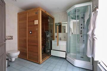 Фото номера Люкс с террасой  Гостиница UHOTEL г. Санкт-Петербург 5