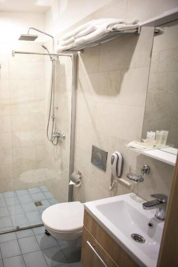 Фото номера Стандарт двухместный Гостиница UHOTEL г. Санкт-Петербург 5