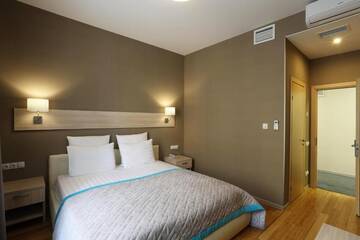 Фото номера Полулюкс Гостиница UHOTEL г. Санкт-Петербург 7