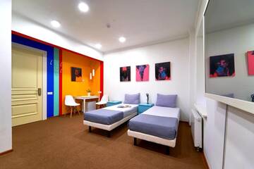 Фото номера Четырехместный номер Мини-отель ArtBox Hotel г. Санкт-Петербург 6