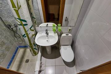 Фото номера Стандартный трехместный номер Мини-отель City Room г. Санкт-Петербург 4