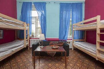 Фото номера Кровать в общем номере с десятью кроватями Хостел Late Breakfast Club Hostel г. Санкт-Петербург 3