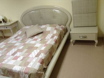 Фото номера номер для двоих с большой двухспальной кроватью (king size)  Хостел Хостел Стрит-С г. Санкт-Петербург 4