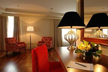 Фото номера  + Junior Suite King Гостиница Cosmos St. Petersburg Olympia Garden Hotel г. Санкт-Петербург 3