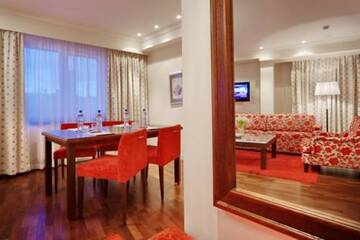 Фото номера  + Junior Suite Twin Гостиница Cosmos St. Petersburg Olympia Garden Hotel г. Санкт-Петербург 3