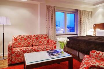 Фото номера  + Junior Suite Twin Гостиница Cosmos St. Petersburg Olympia Garden Hotel г. Санкт-Петербург 2