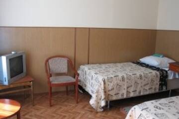 Фото номера Четырехместный номер Гостиница Отель Наука г. Санкт-Петербург 3