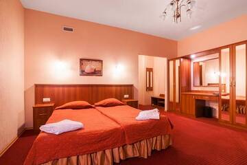 Фото номера Deluxe Room – улучшенный номер  Гостиница Сити отель Комфитель г. Санкт-Петербург 3