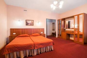 Фото номера Deluxe Room – улучшенный номер  Гостиница Сити отель Комфитель г. Санкт-Петербург 7