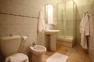 Фото номера Deluxe Room – улучшенный номер Гостиница Демидов мост г. Санкт-Петербург 15